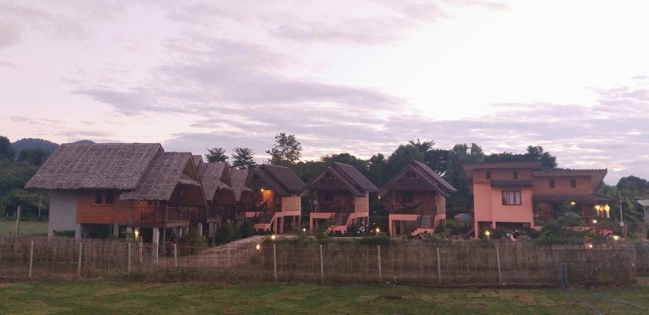 Hotel Pai Smilehouse Exterior foto