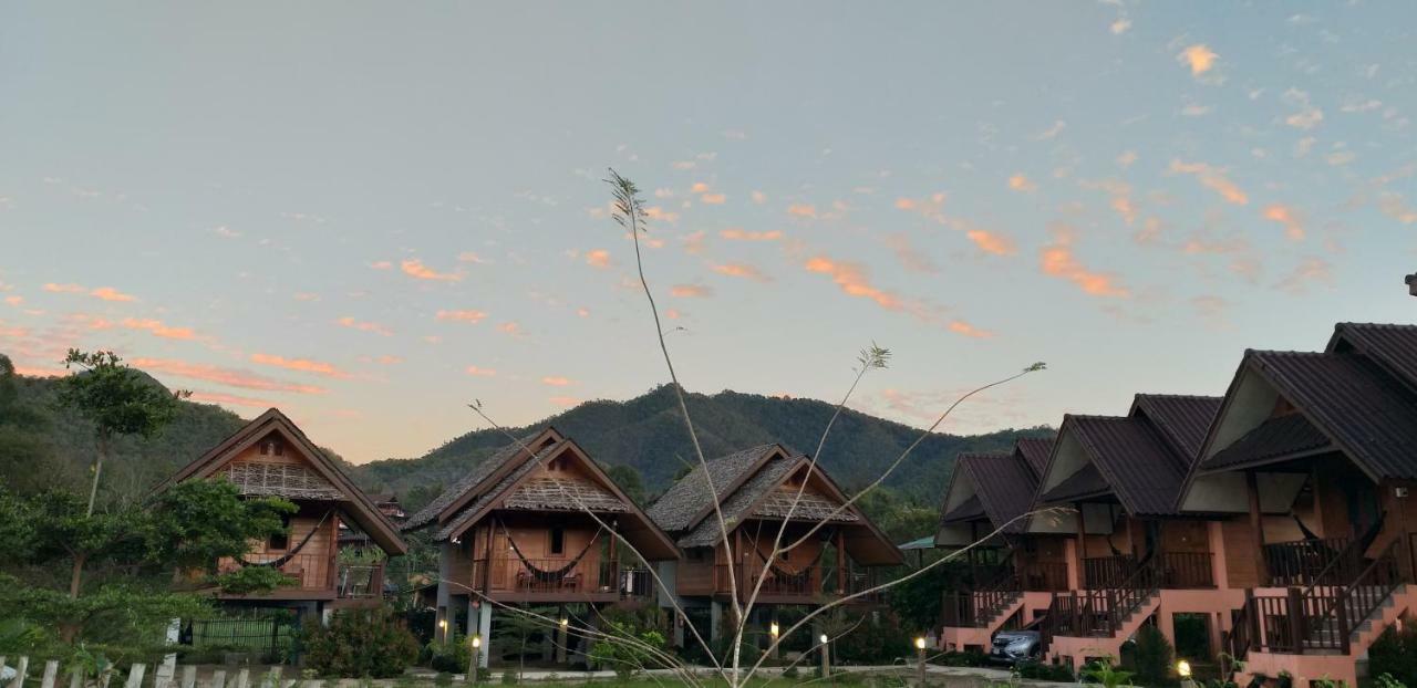 Hotel Pai Smilehouse Exterior foto